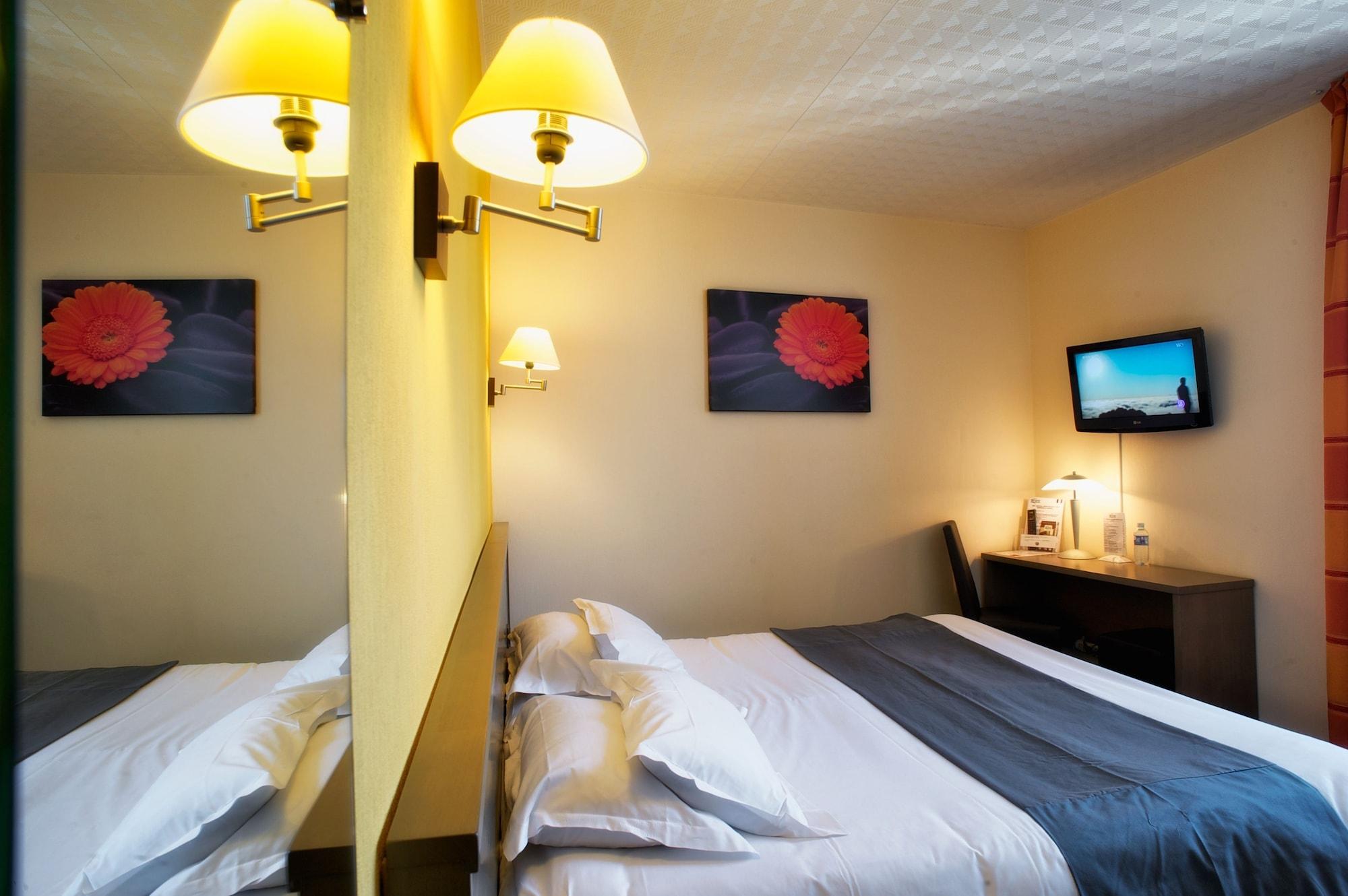סן מלו Brit Hotel Le Surcouf מראה חיצוני תמונה