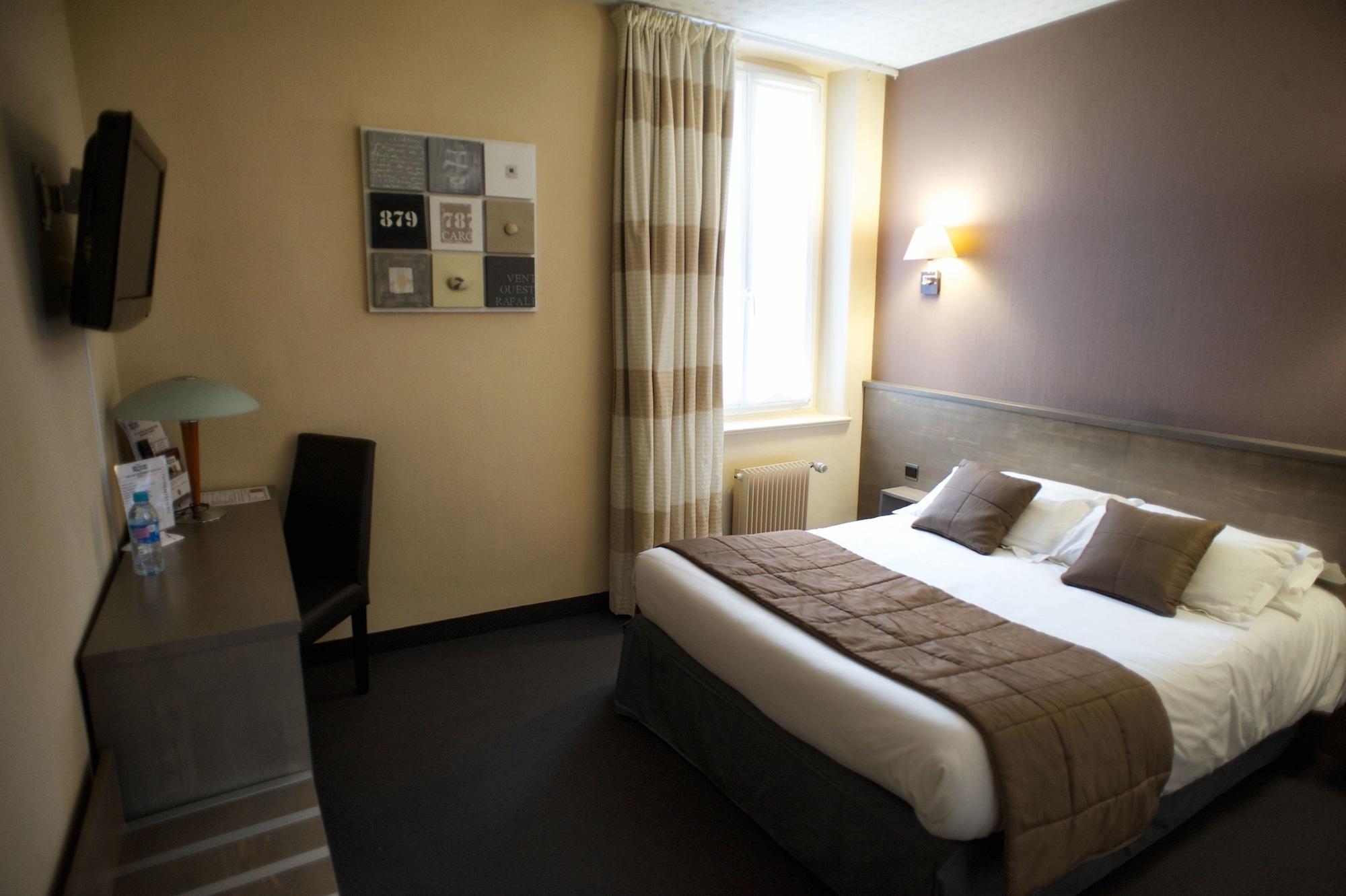 סן מלו Brit Hotel Le Surcouf מראה חיצוני תמונה