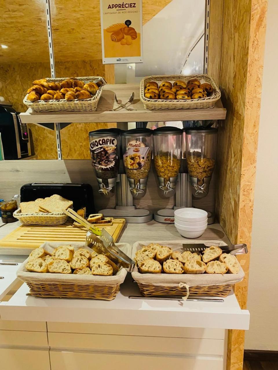 סן מלו Brit Hotel Le Surcouf מראה חיצוני תמונה