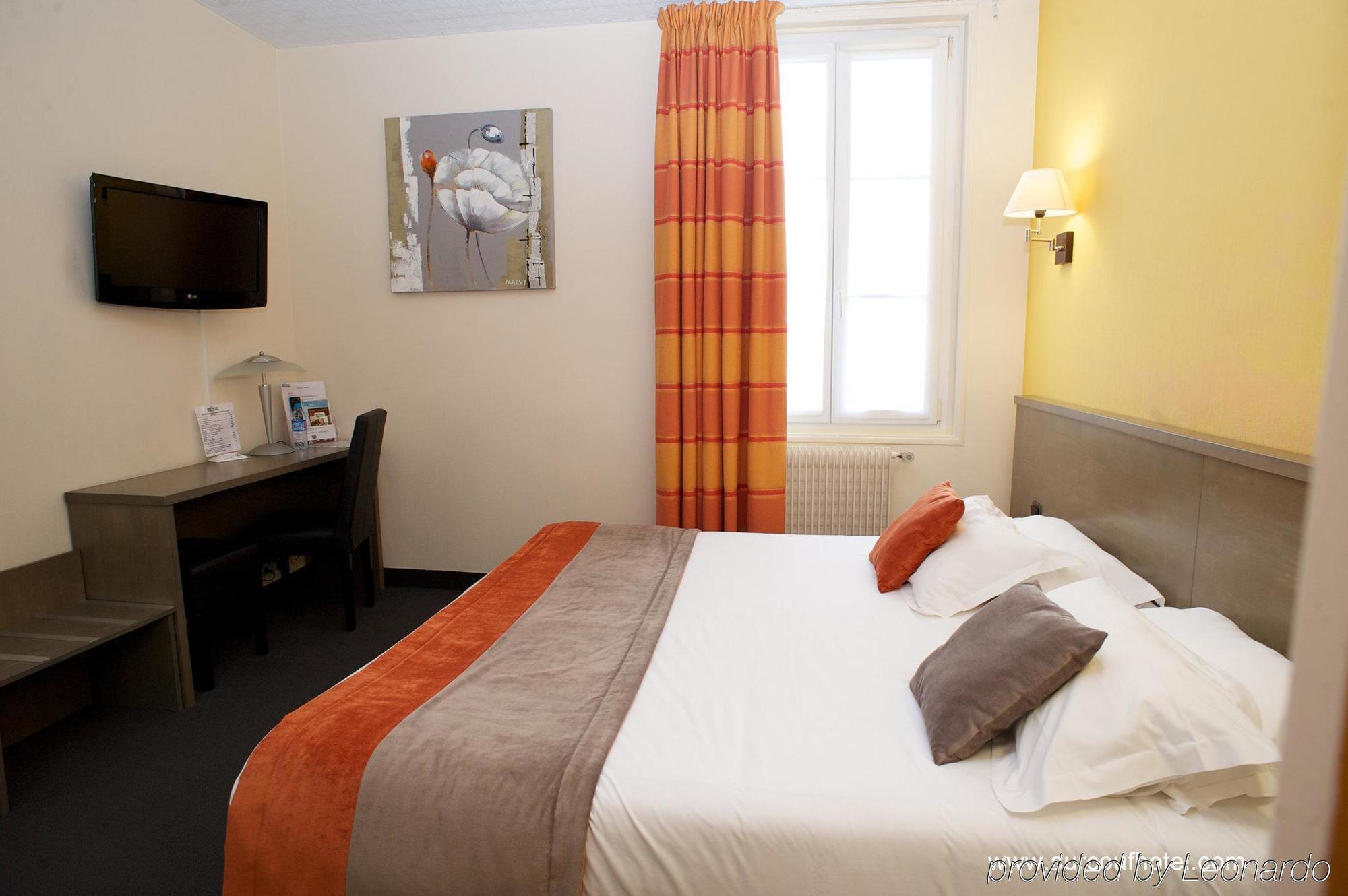 סן מלו Brit Hotel Le Surcouf מראה חיצוני תמונה